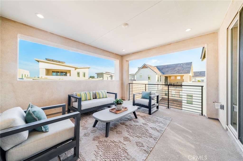 196 Episode Property Photo 32