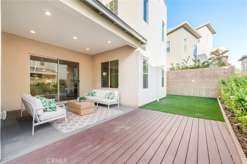 196 Episode Property Photo 37