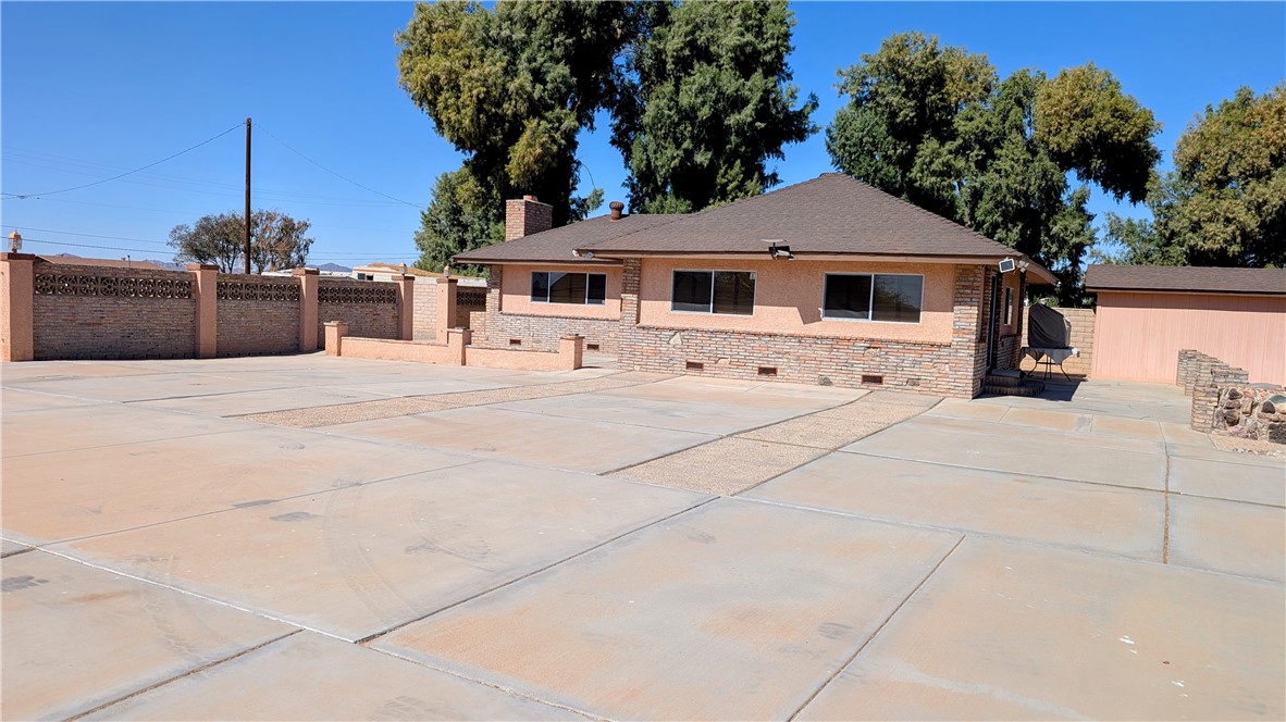 184 Clark Way Property Photo 3