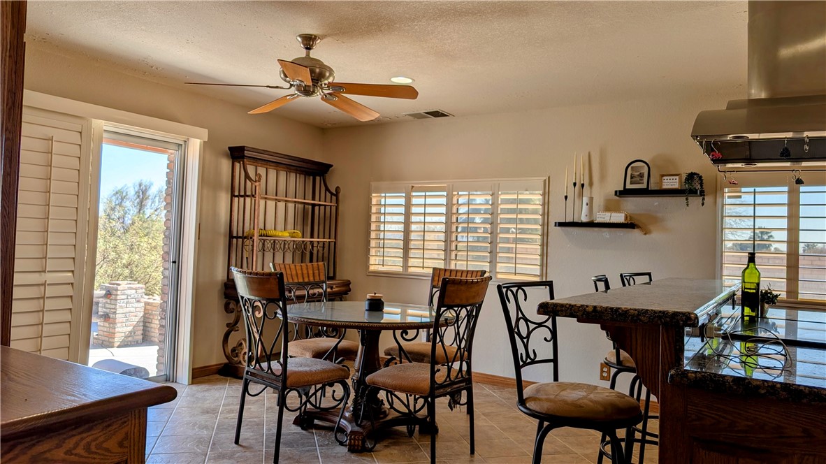 184 Clark Way Property Photo 10