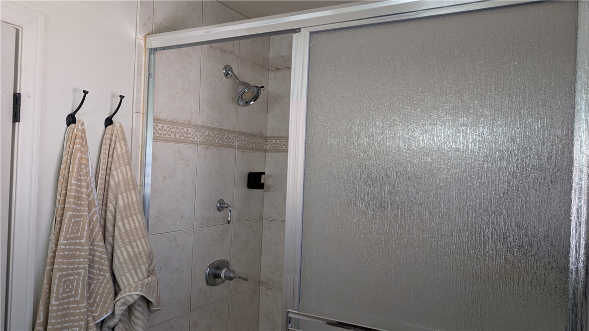 184 Clark Way Property Photo 11