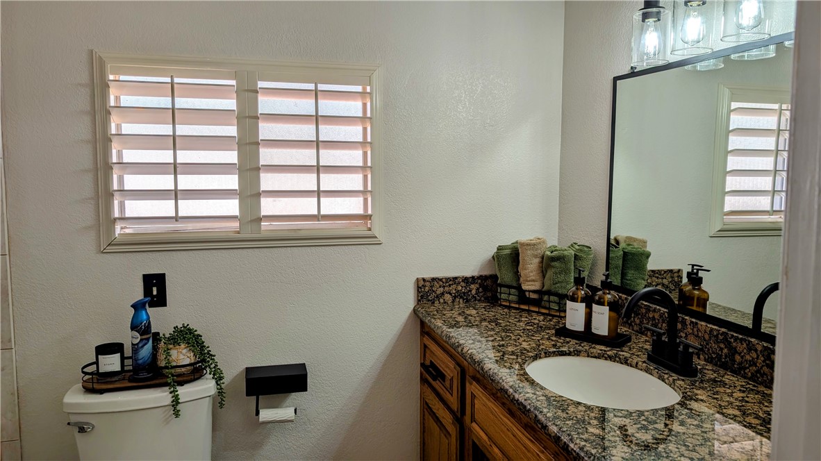 184 Clark Way Property Photo 12