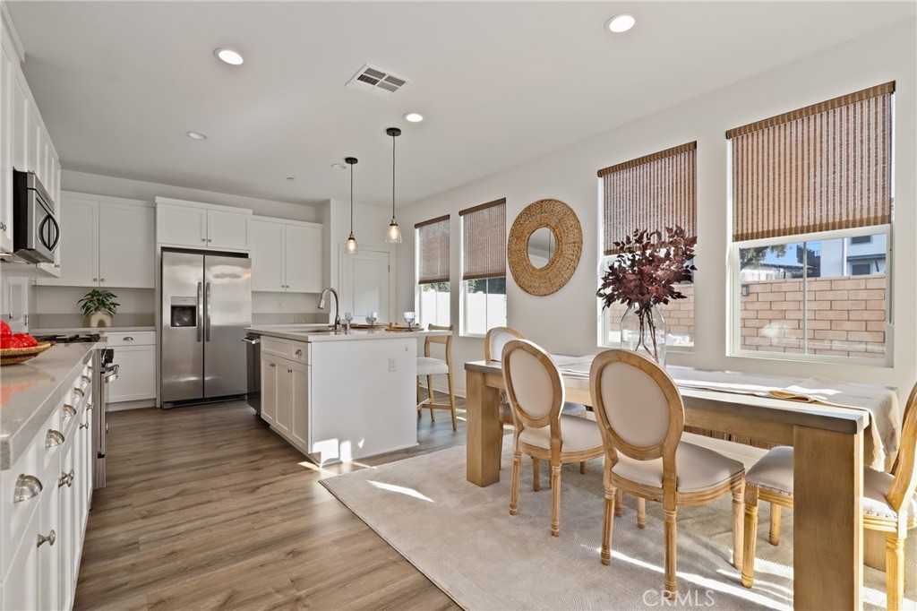 403 Aura Drive Property Photo 5