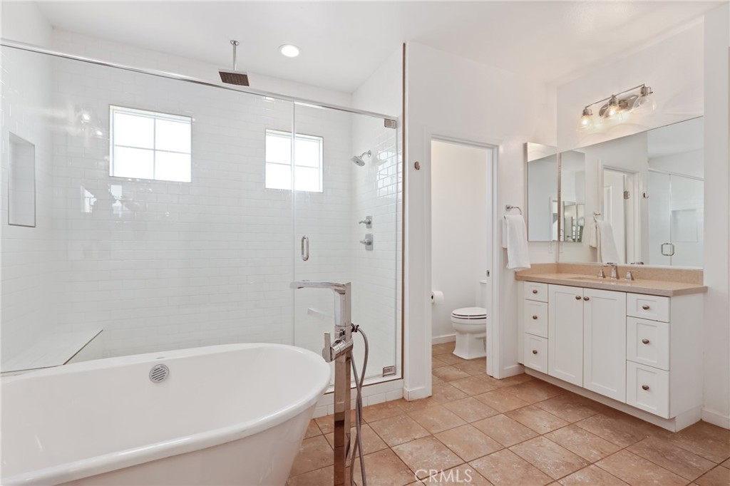 403 Aura Drive Property Photo 27