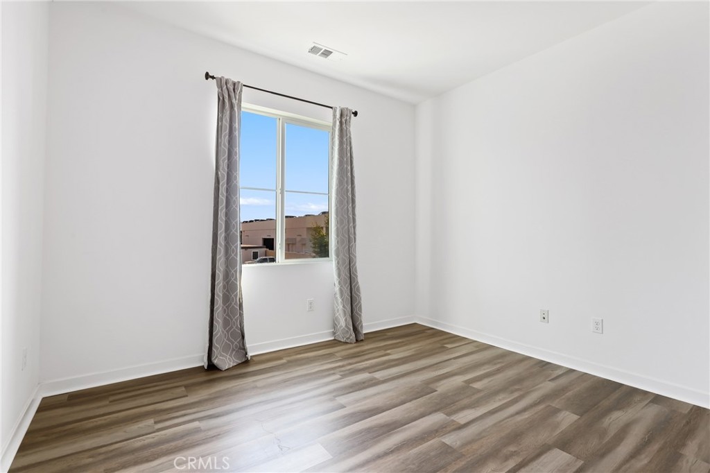 403 Aura Drive Property Photo 32