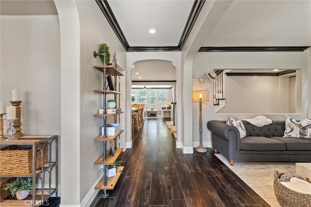 2440 N Highwood Road Property Photo 5