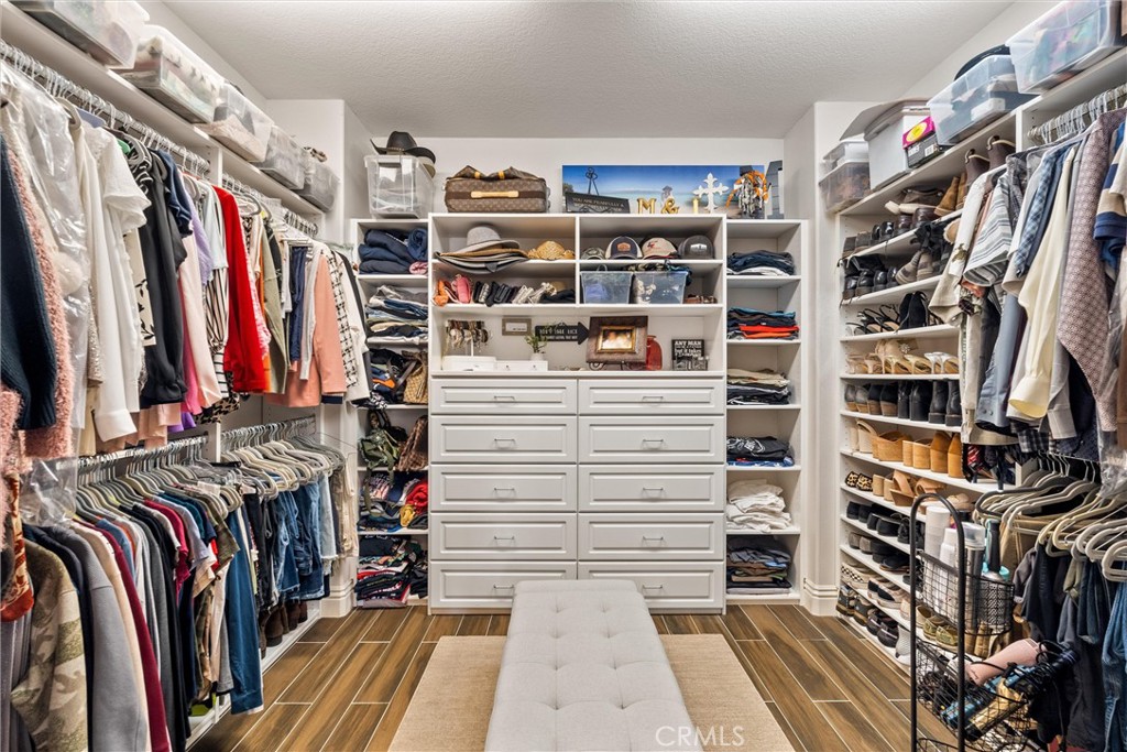 2440 N Highwood Road Property Photo 24