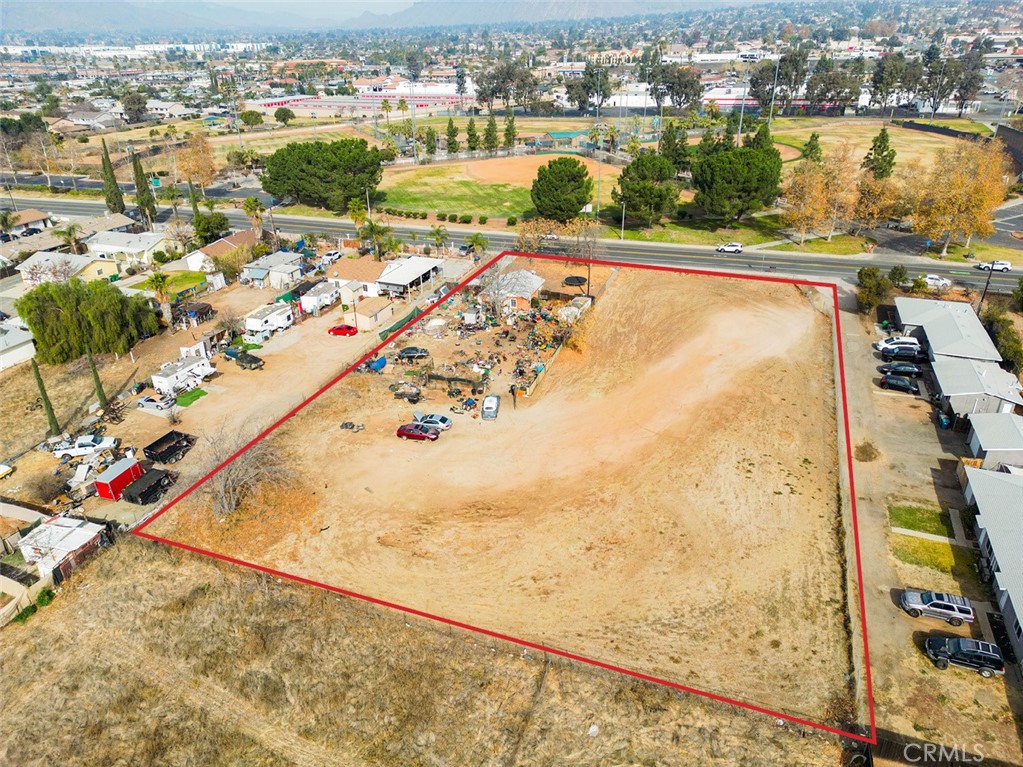 24921 Fir Street Property Photo 3