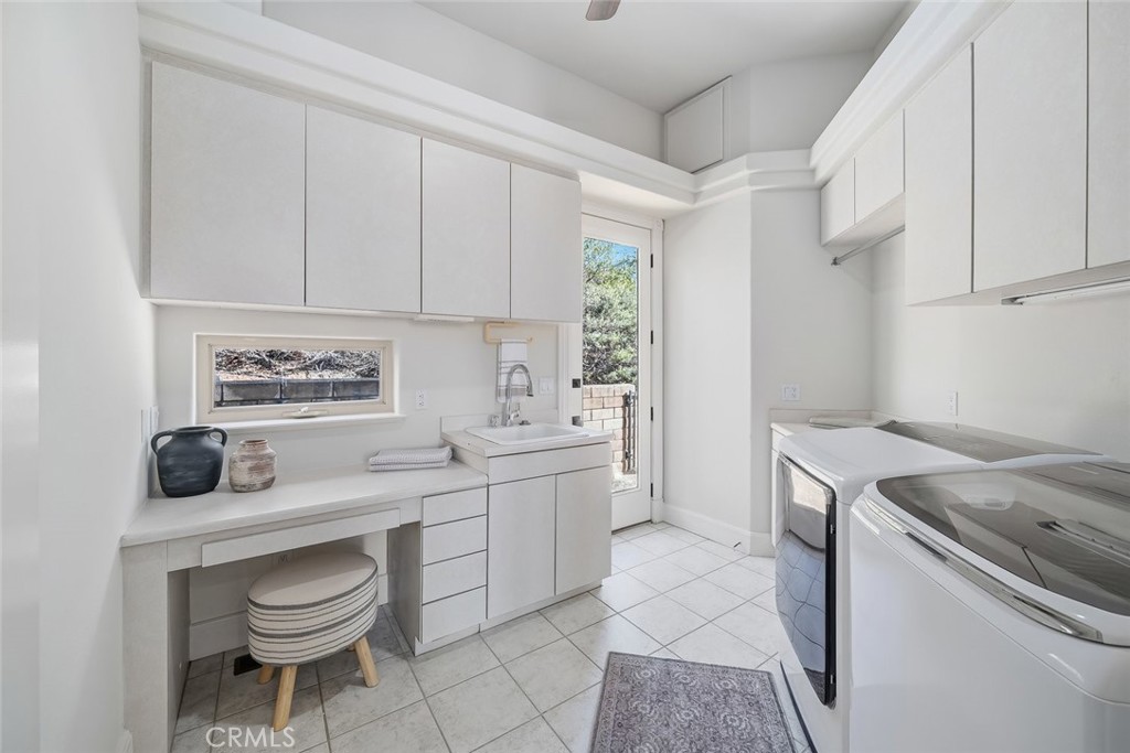 1854 Sydney Street Property Photo 29
