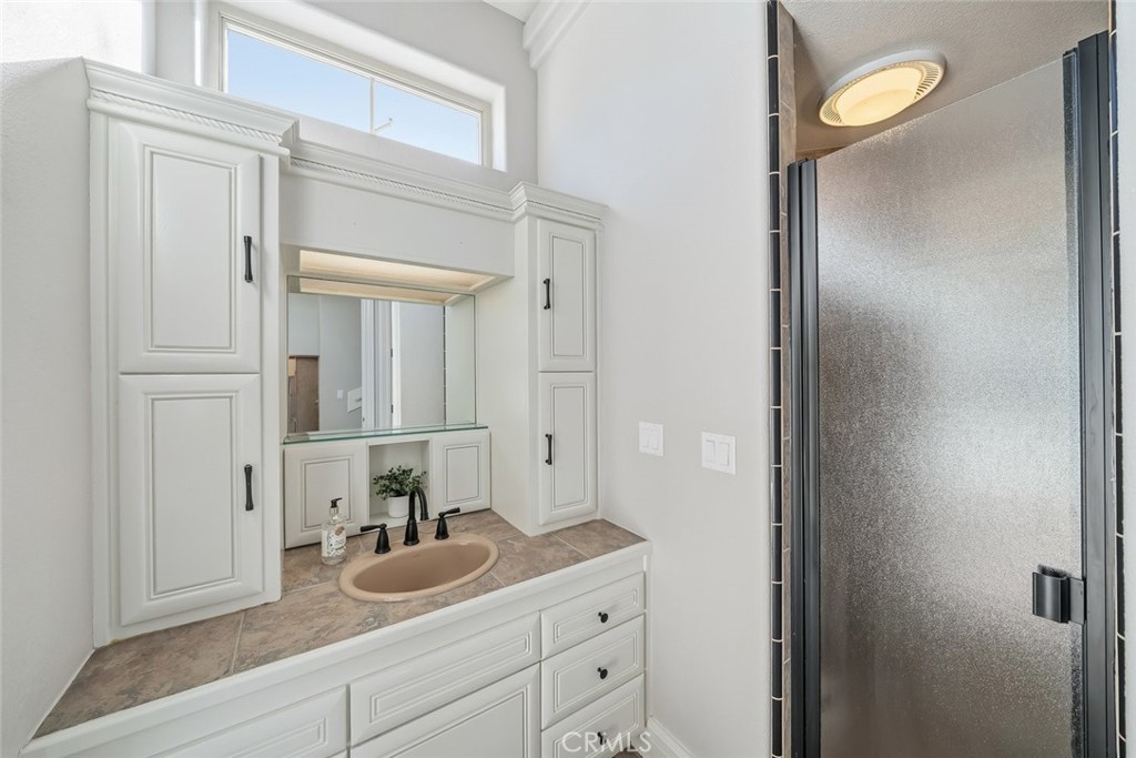 1854 Sydney Street Property Photo 30
