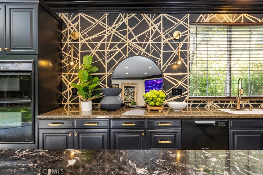 8 Upland Property Photo 15