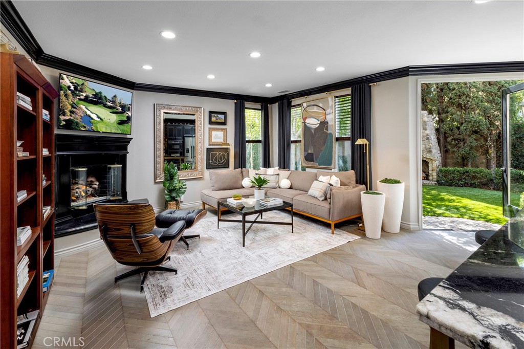 8 Upland Property Photo 19