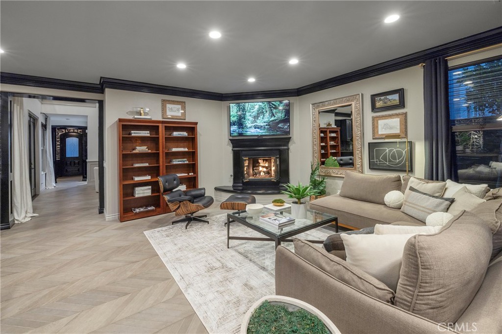 8 Upland Property Photo 21