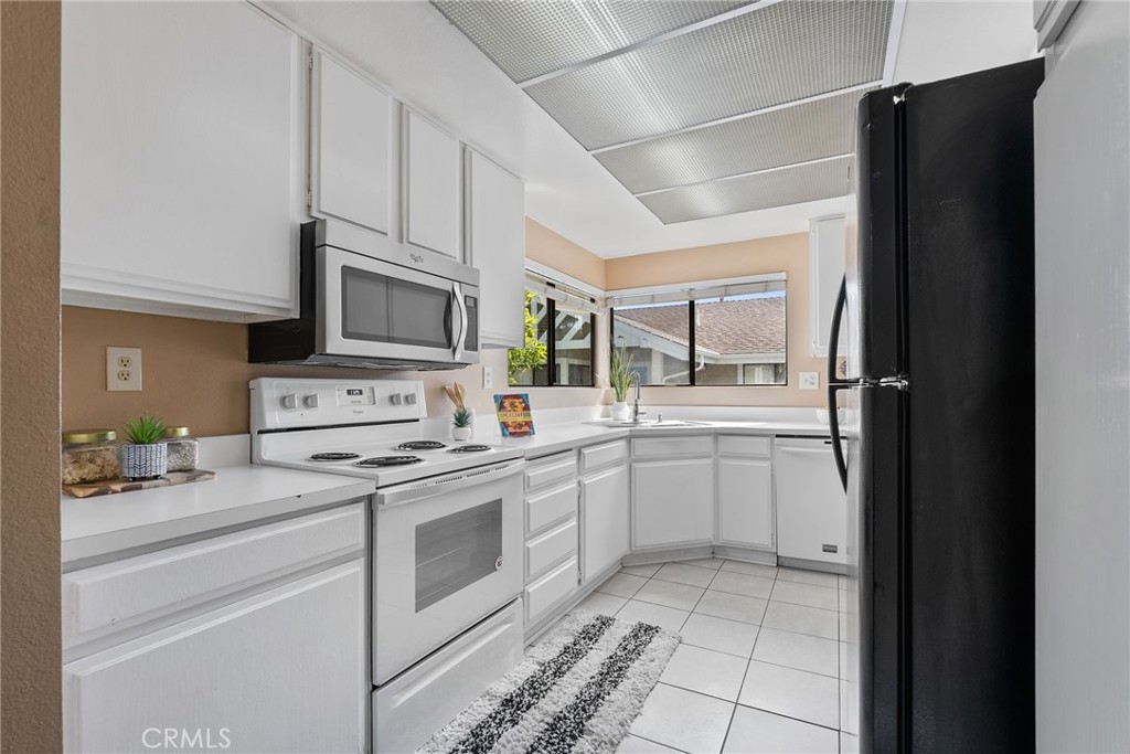 69 Tarocco Property Photo 5