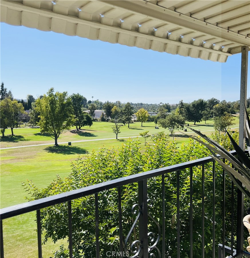 2395 Via Mariposa W 3F Property Photo 1