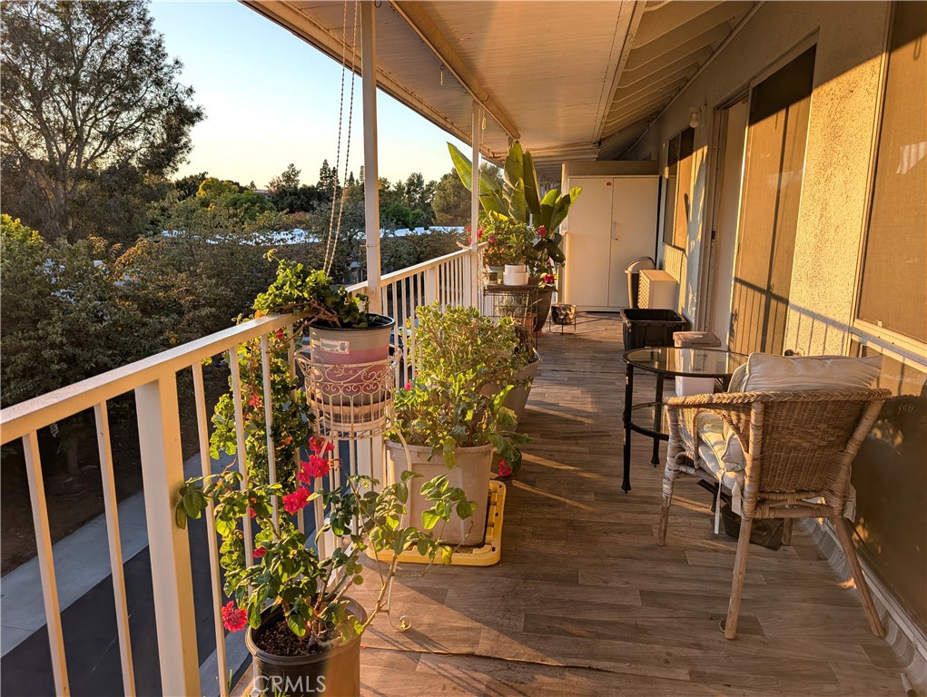 2137 Ronda Granada N Property Photo 18