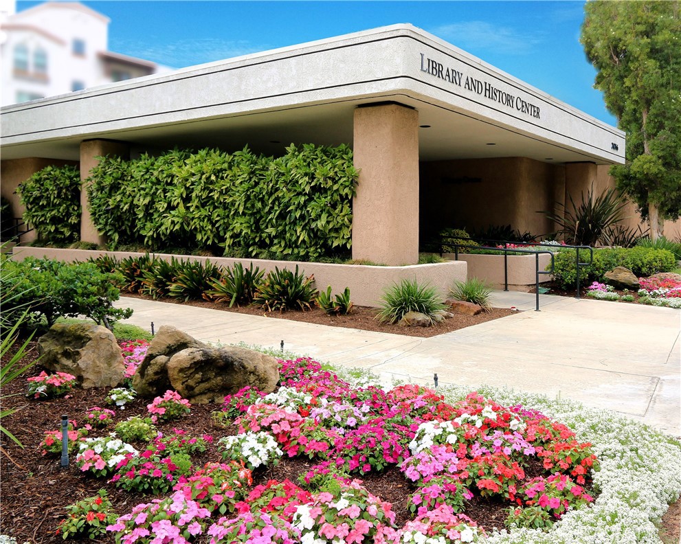 2137 Ronda Granada N Property Photo 29