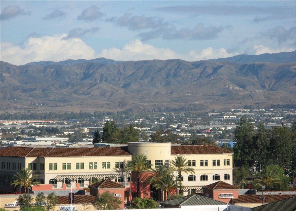 2137 Ronda Granada N Property Photo 31