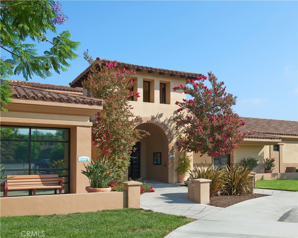 2137 Ronda Granada N Property Photo 35