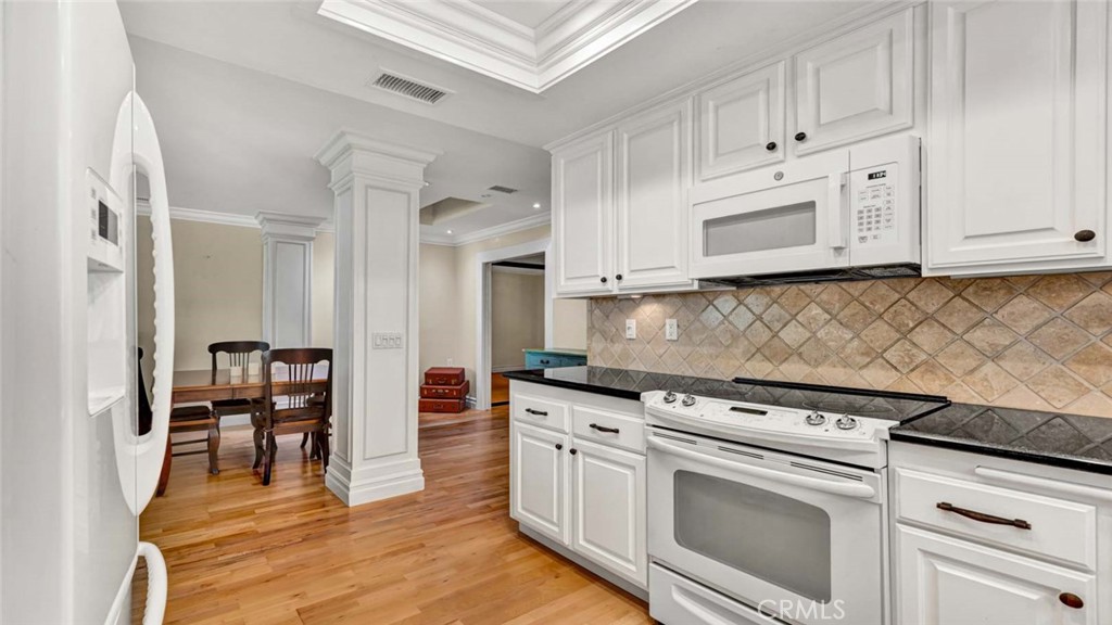 3003 Via Buena A Property Photo 10