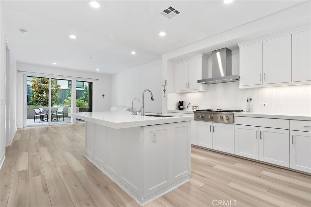 1202 Rivington Property Photo 9