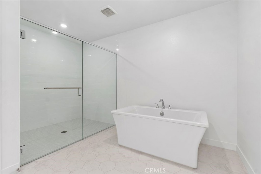 1202 Rivington Property Photo 13