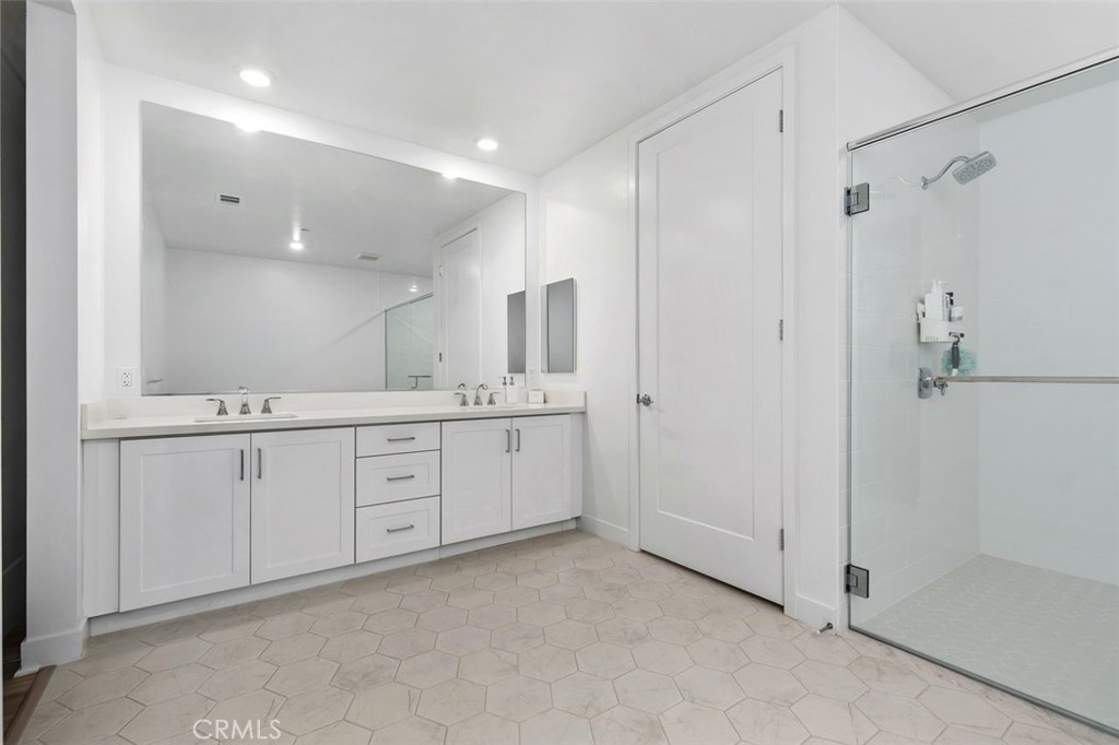 1202 Rivington Property Photo 14