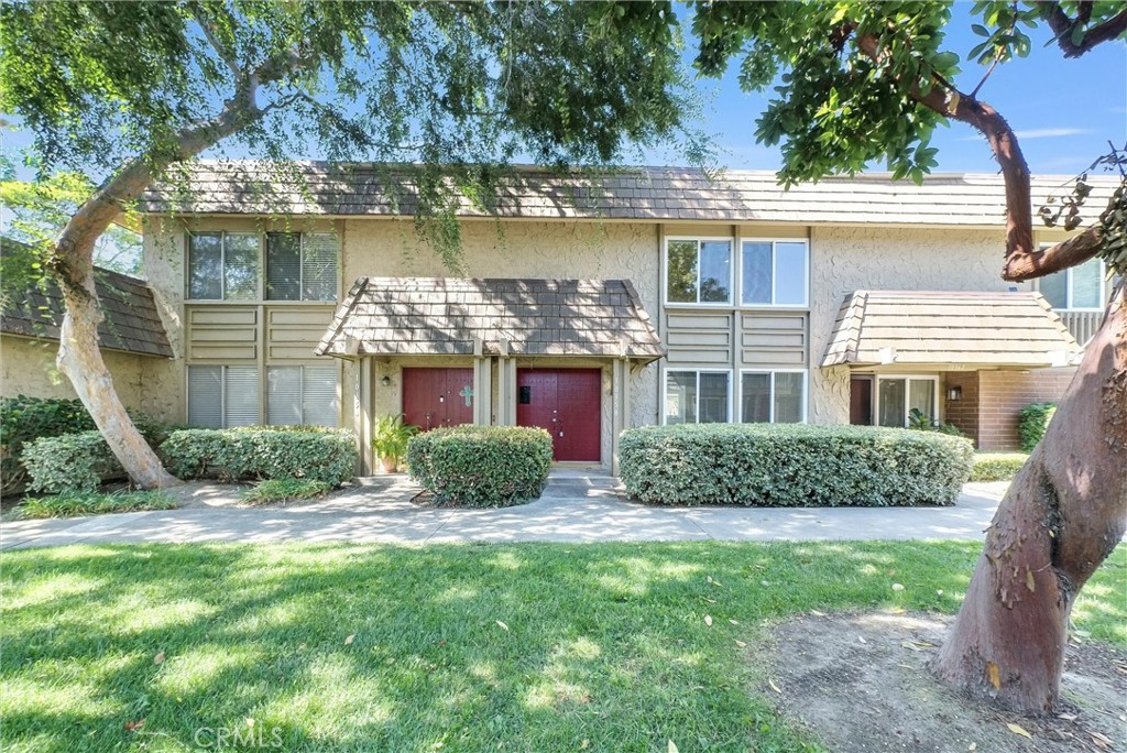 10358 Powderhorn River Court Property Photo 1