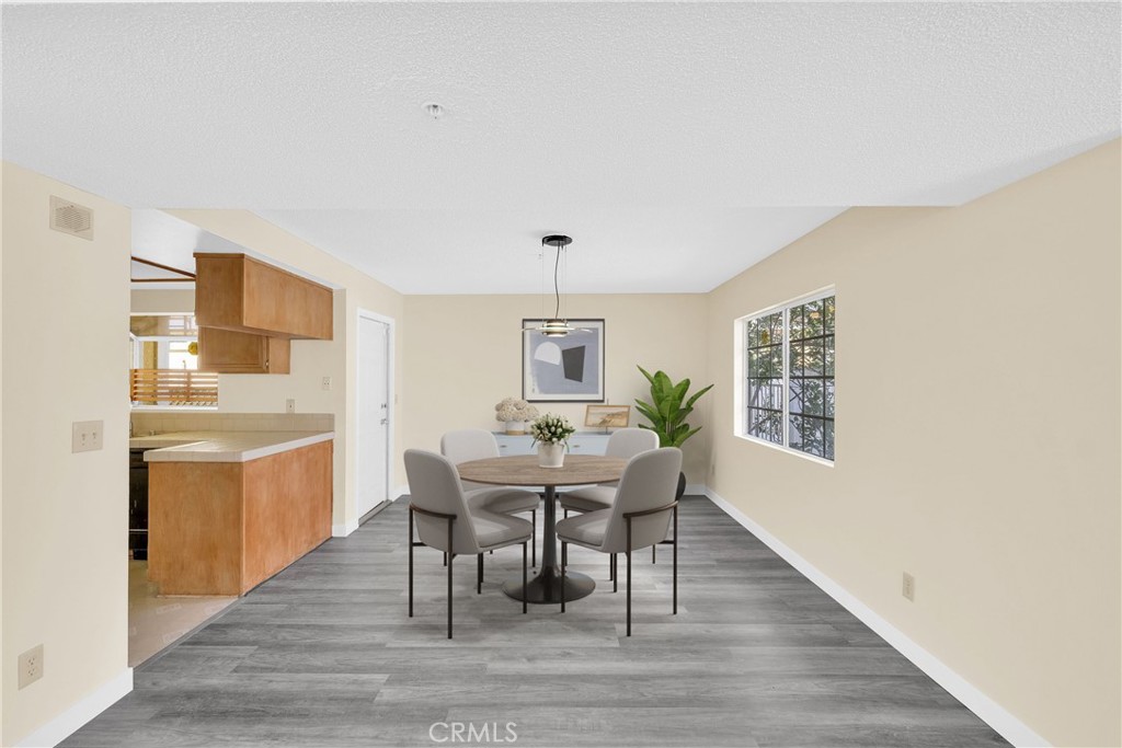 519 Sefton Avenue D Property Photo 4