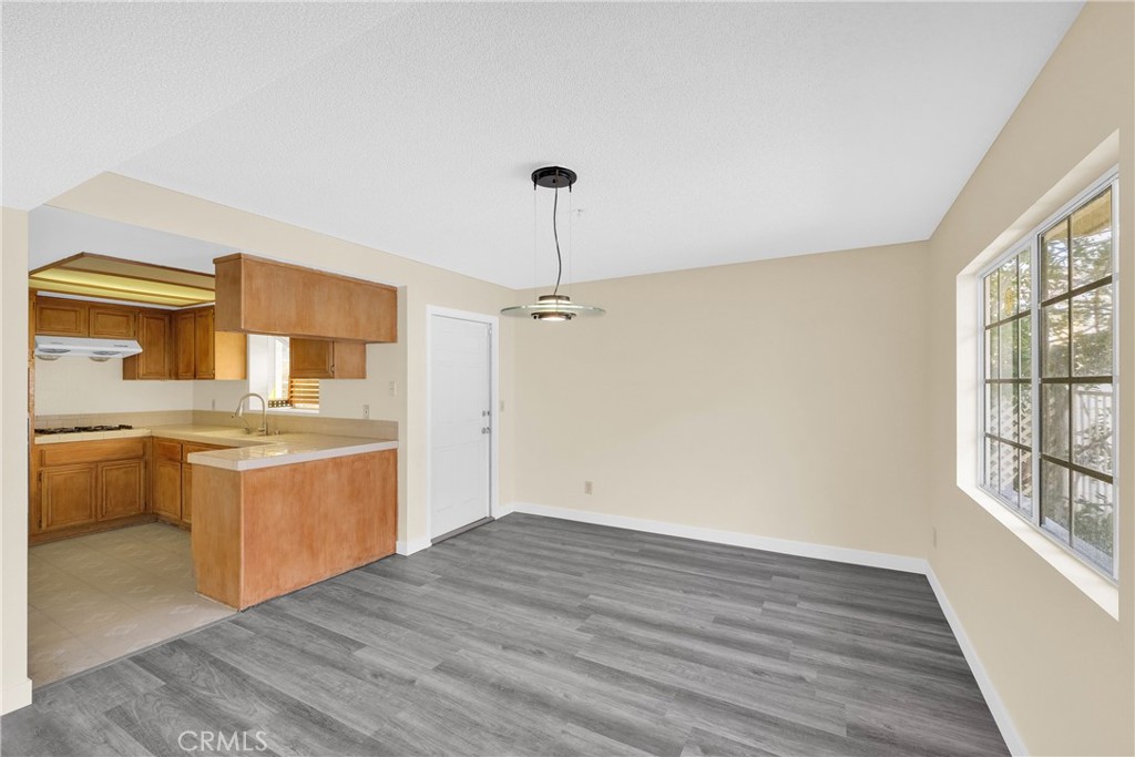 519 Sefton Avenue D Property Photo 13