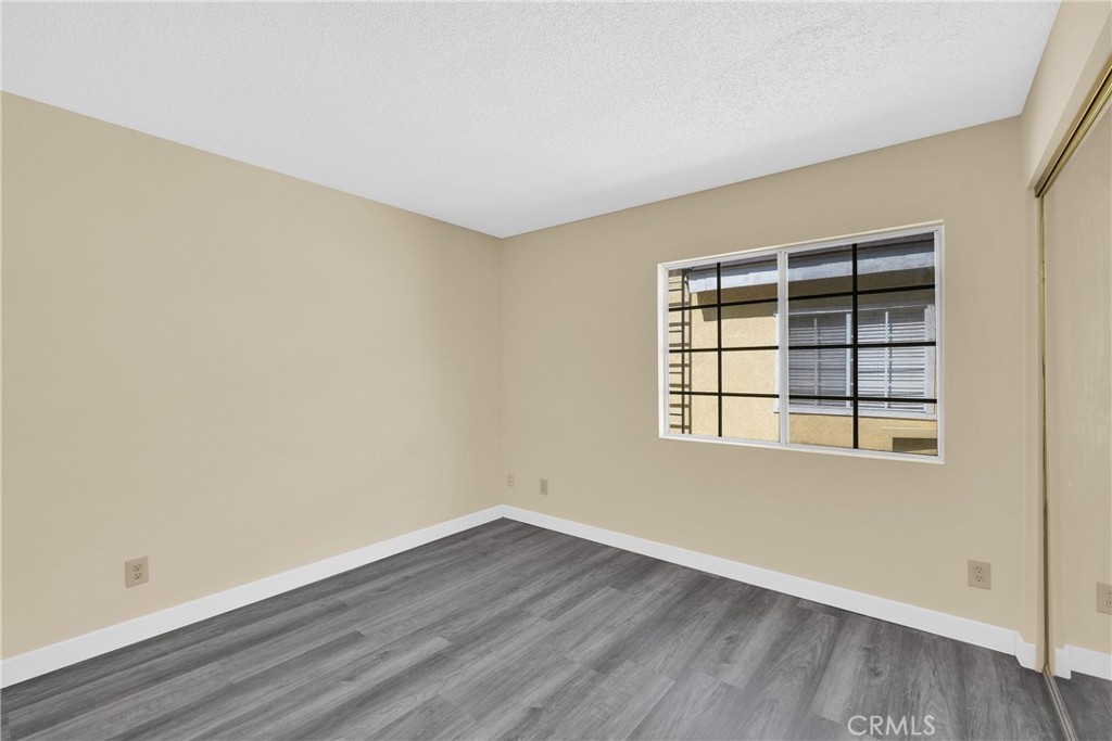 519 Sefton Avenue D Property Photo 19