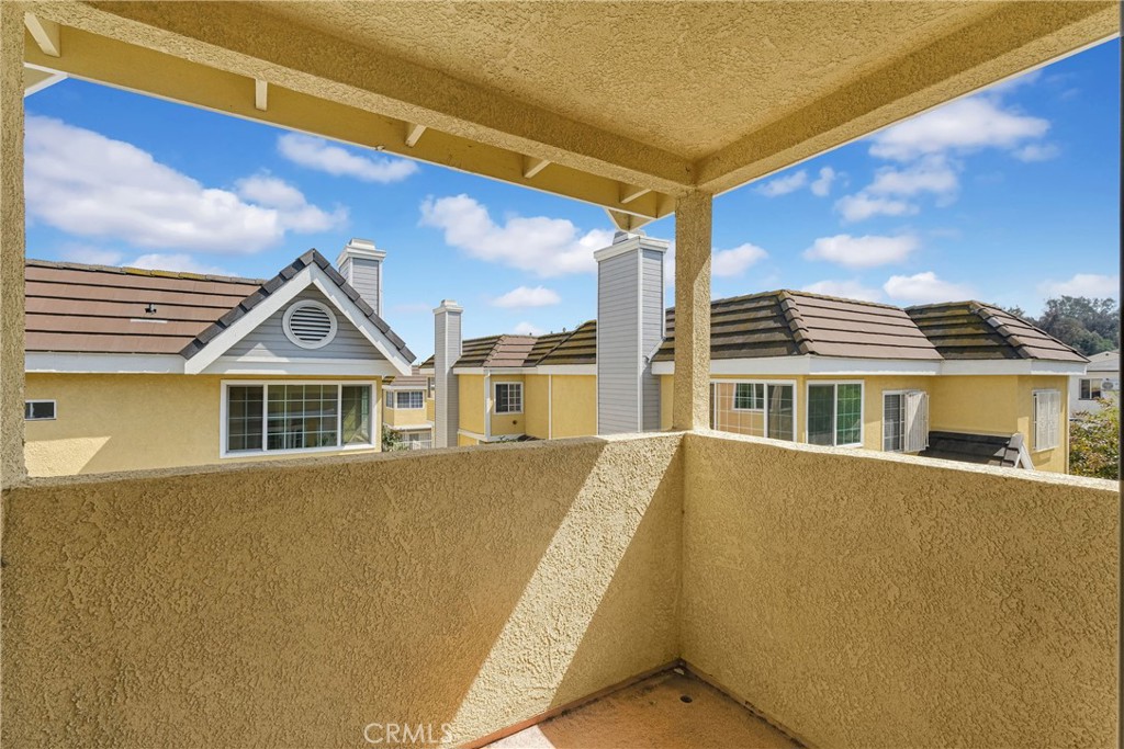 519 Sefton Avenue D Property Photo 27