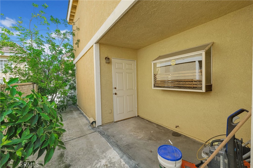 519 Sefton Avenue D Property Photo 30