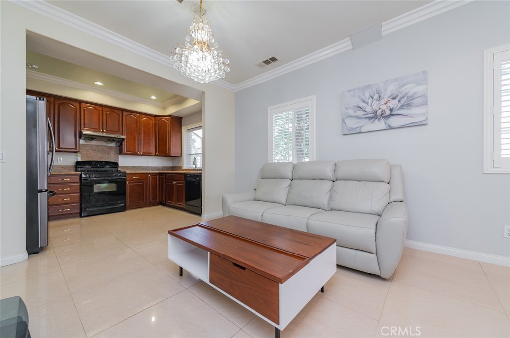 5786 Kingman Property Photo 12