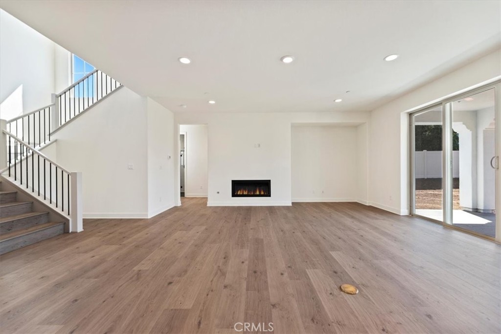 2941 Orchard Glen Property Photo 9
