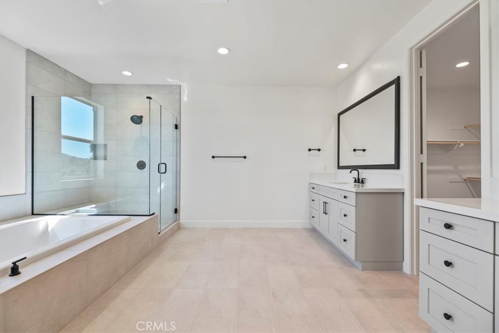 2941 Orchard Glen Property Photo 13