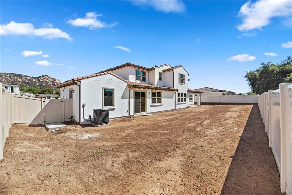 2941 Orchard Glen Property Photo 14