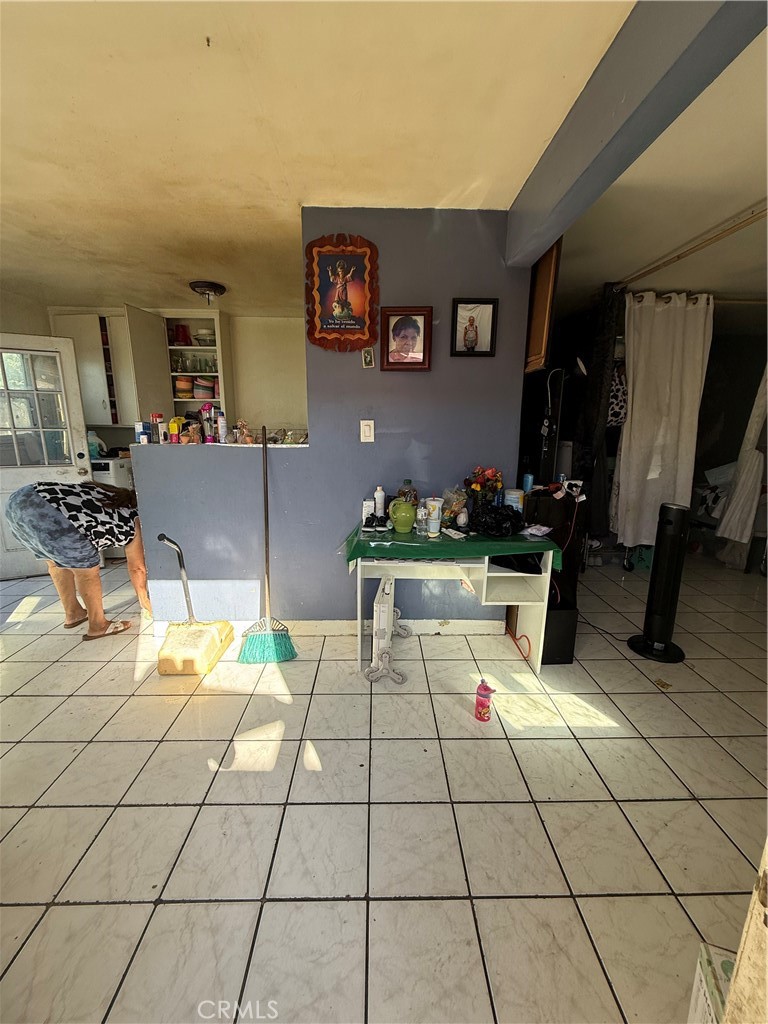 12892 Adelle Property Photo 6