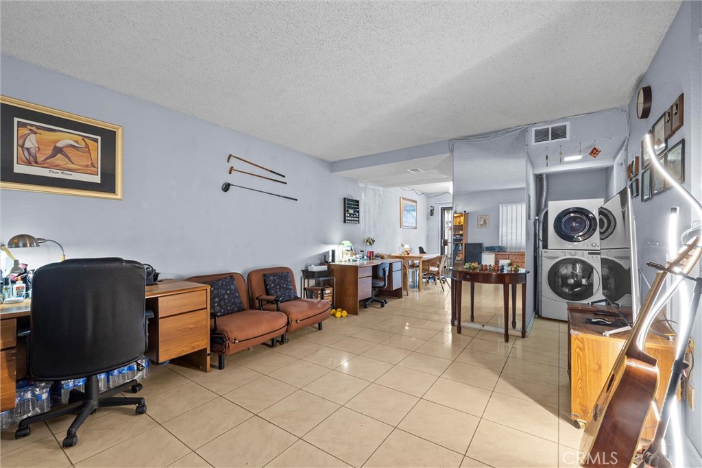 1717 S San Gabriel Blvd Property Photo 4