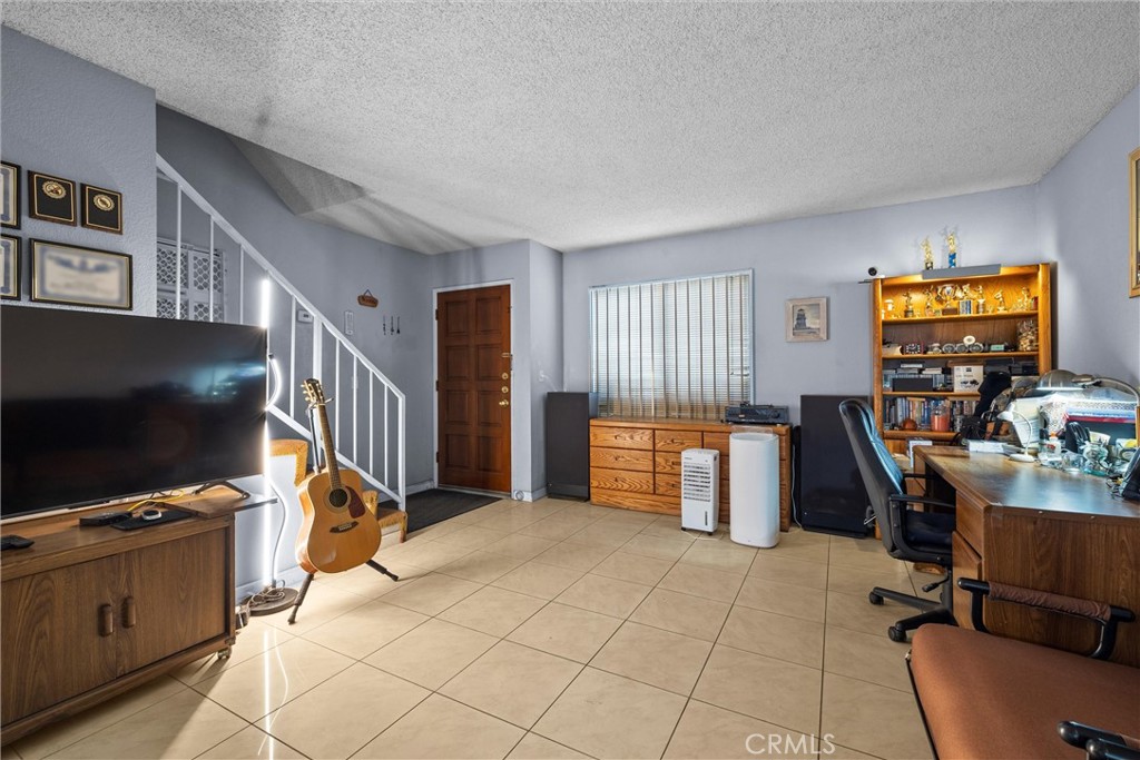 1717 S San Gabriel Blvd Property Photo 6