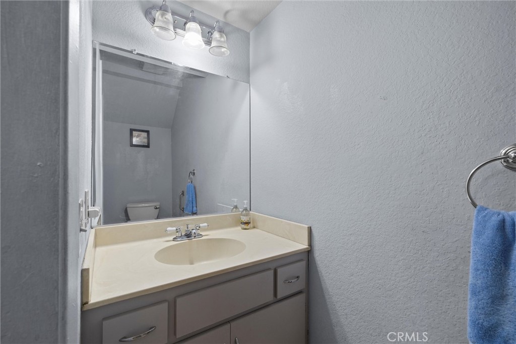 1717 S San Gabriel Blvd Property Photo 7