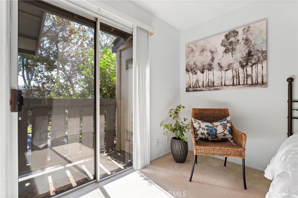 1 Smokestone Property Photo 2