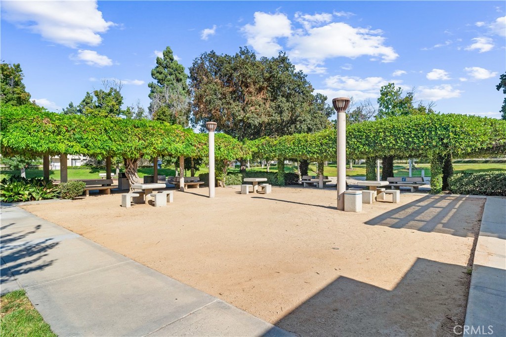 1 Smokestone Property Photo 21