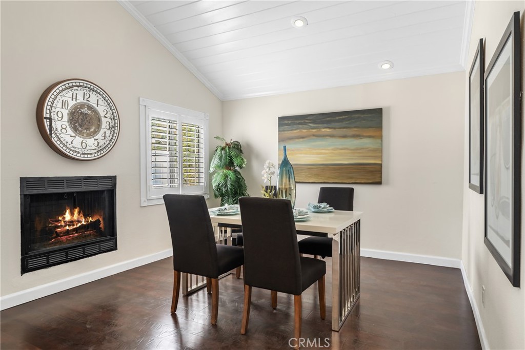 1623 N N Vallejo Way Property Photo 9