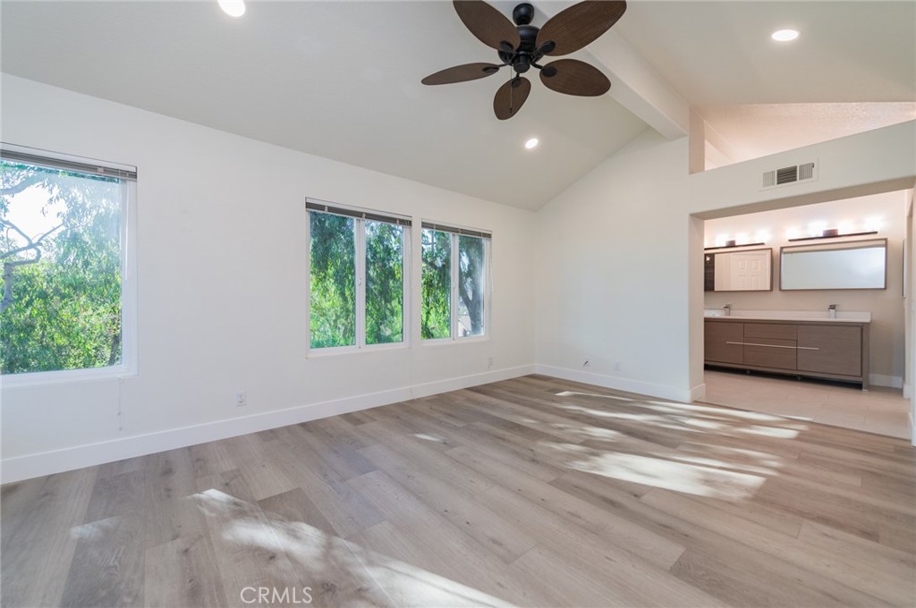 19 Cascada Property Photo 17