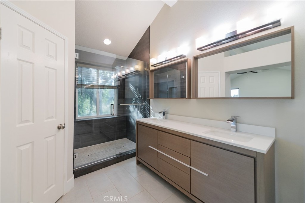 19 Cascada Property Photo 18