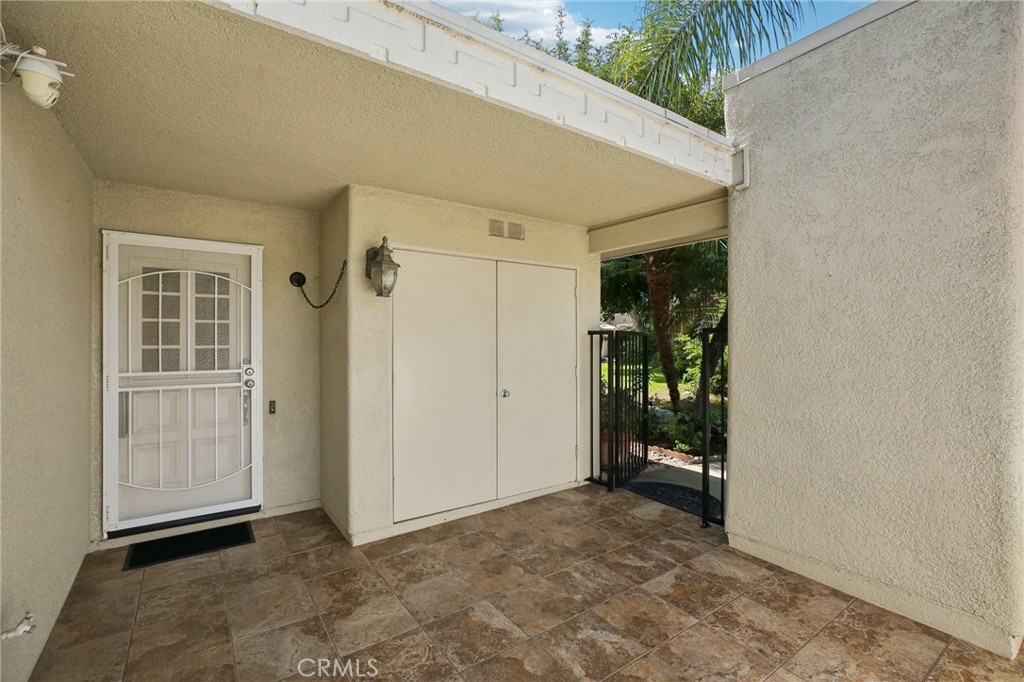 2019 Via Mariposa W D Property Photo 3