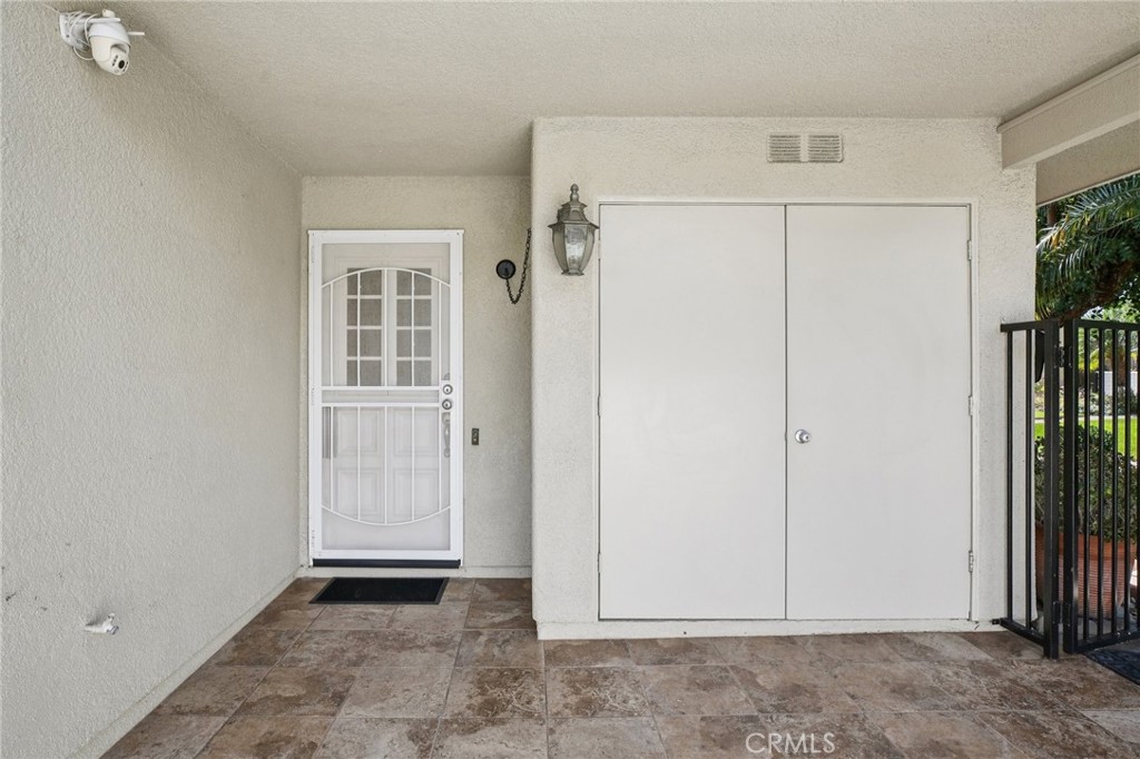 2019 Via Mariposa W D Property Photo 4