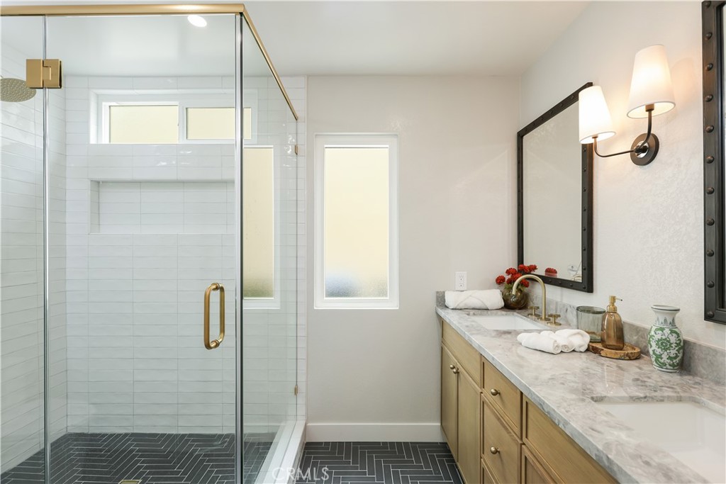 28401 Alava Property Photo 17