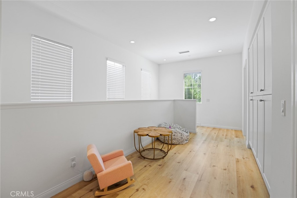 213 Cedarwood Property Photo 12